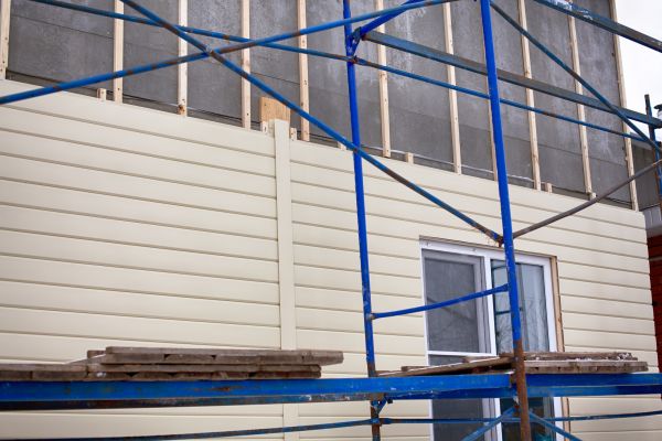 Loose Cladding Repair in Valparaiso
