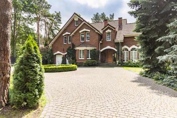 Driveway Brick Repair in Valparaiso