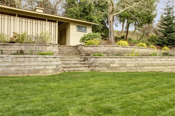 Retaining Wall Construction in Valparaiso