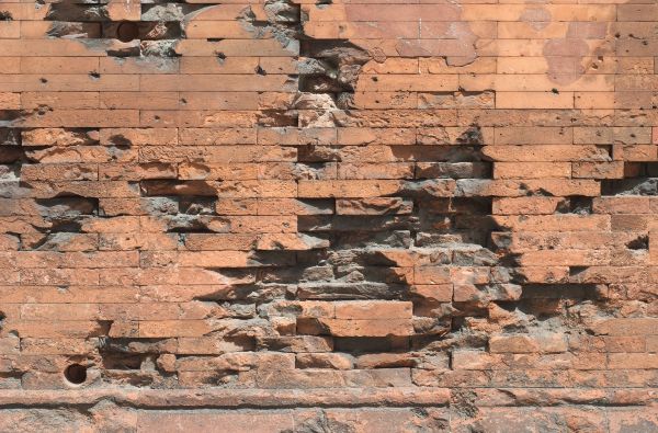 Damaged Brick Repair in Valparaiso
